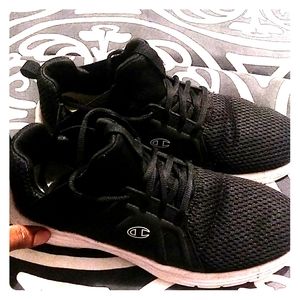 Black used champion tennis shoes